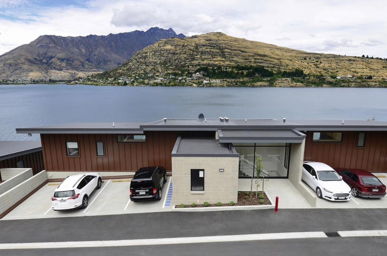 'Lakelife' Lake Front Apartment クイーンズタウン エクステリア 写真