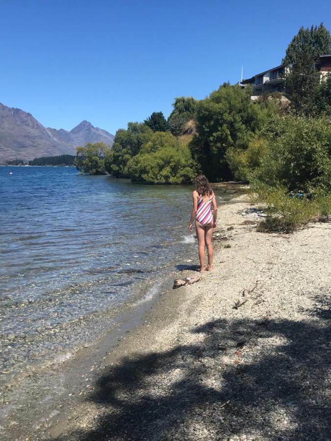 'Lakelife' Lake Front Apartment クイーンズタウン エクステリア 写真